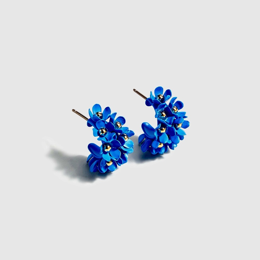 NWT J.Crew Bouquet Hoop Earrings in Blue